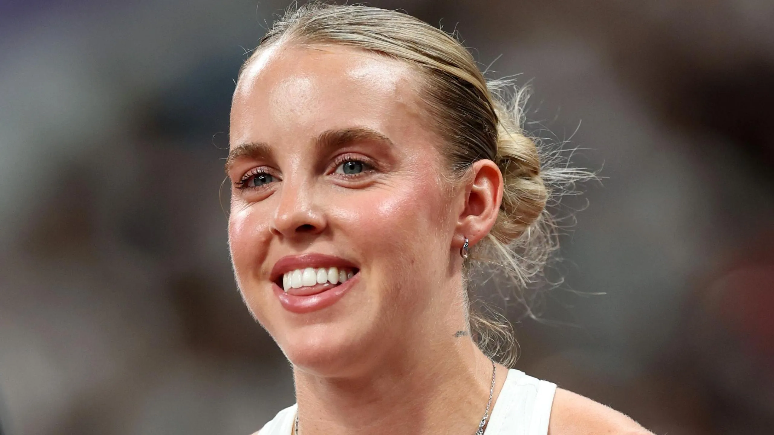 Hodgkinson Kicks off Global Championship Campaign with Winning Start